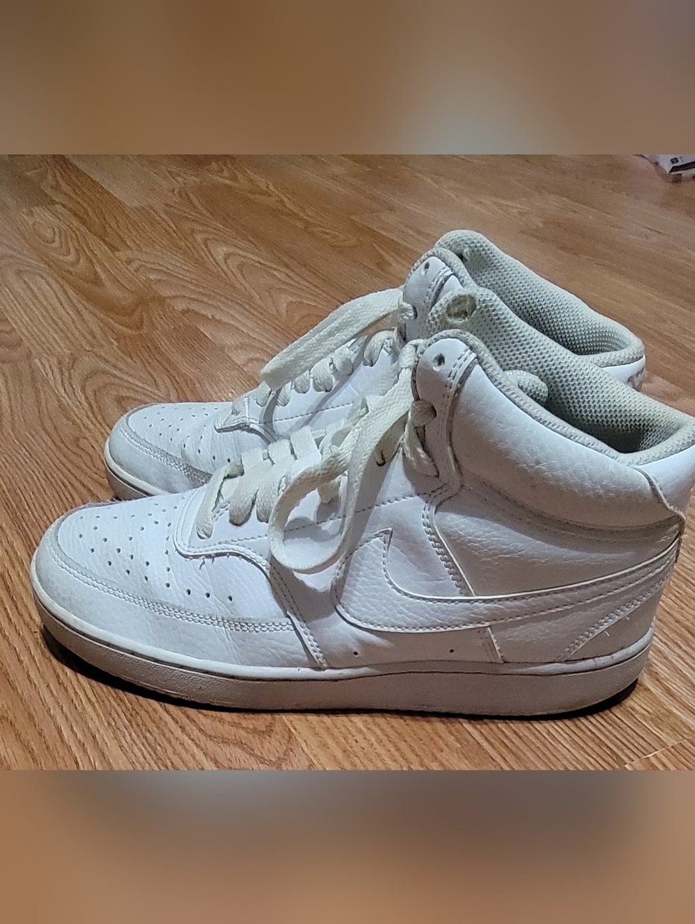 All-White High Top Sneakers with Swoosh Logo In Women's Size US 7 In EUC